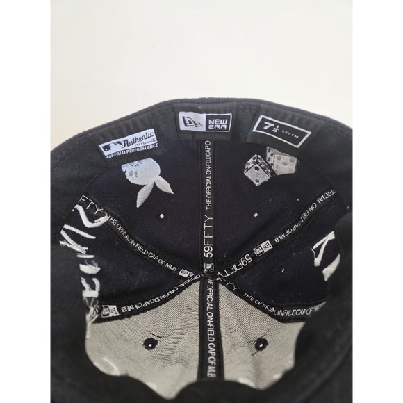 Supreme Harlem Custom Knowledge NewEra 7 5/8 Navy